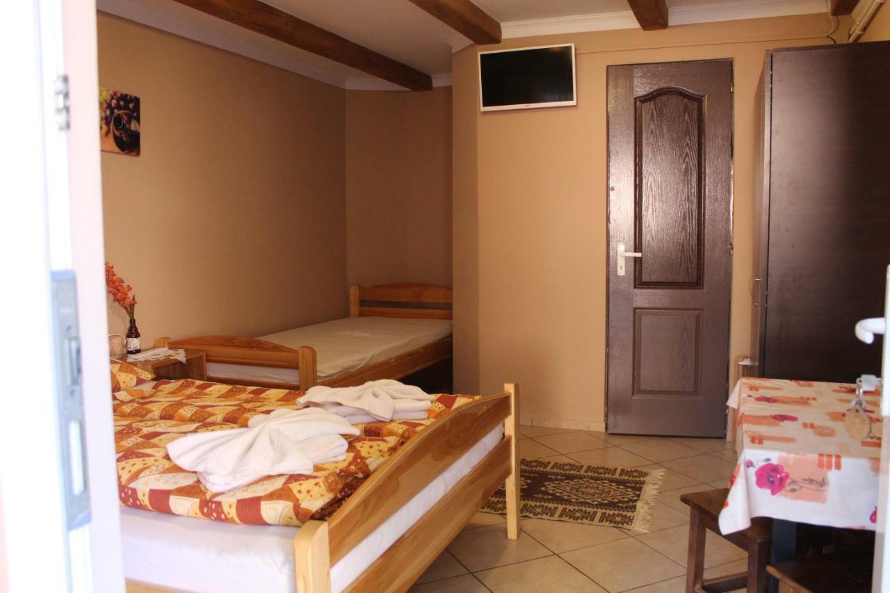 Kovács Guesthouse Praid Esterno foto