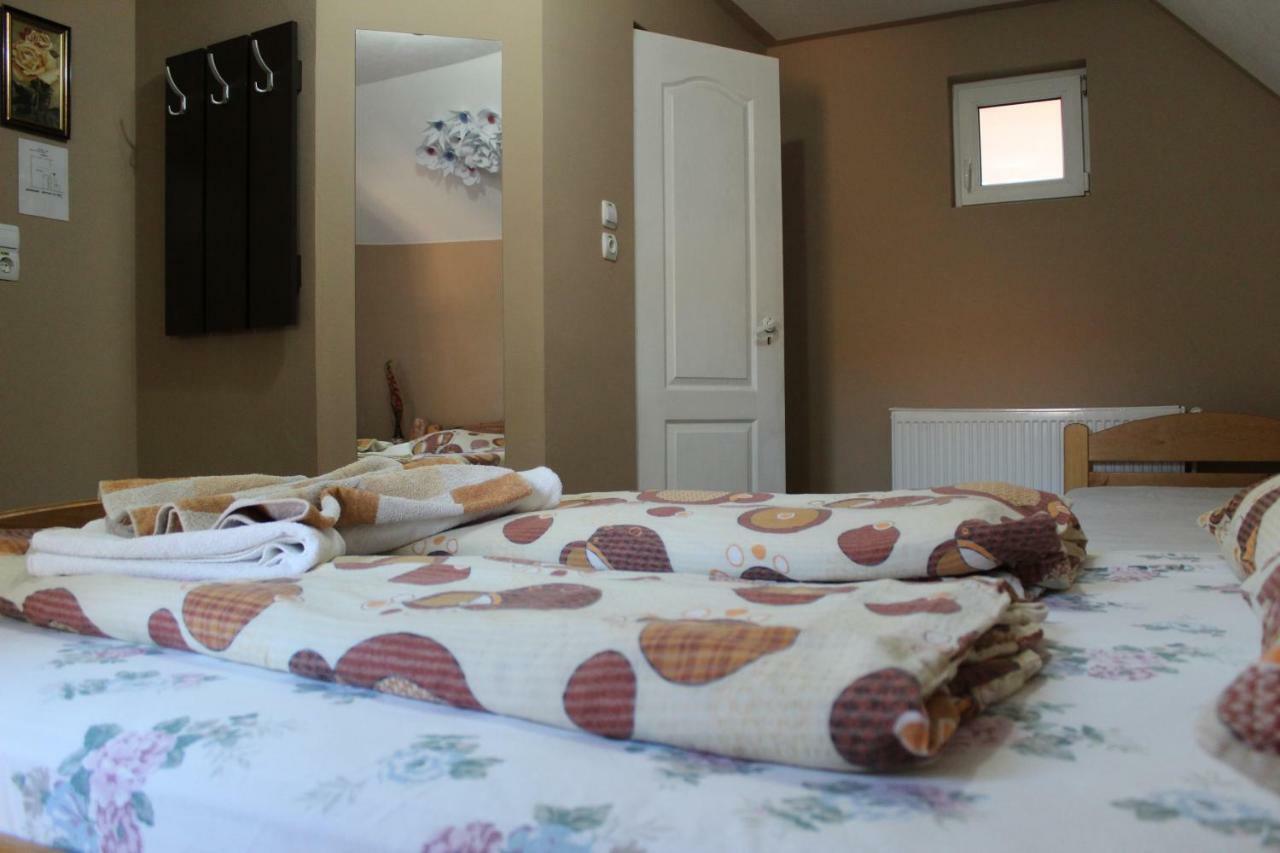 Kovács Guesthouse Praid Esterno foto