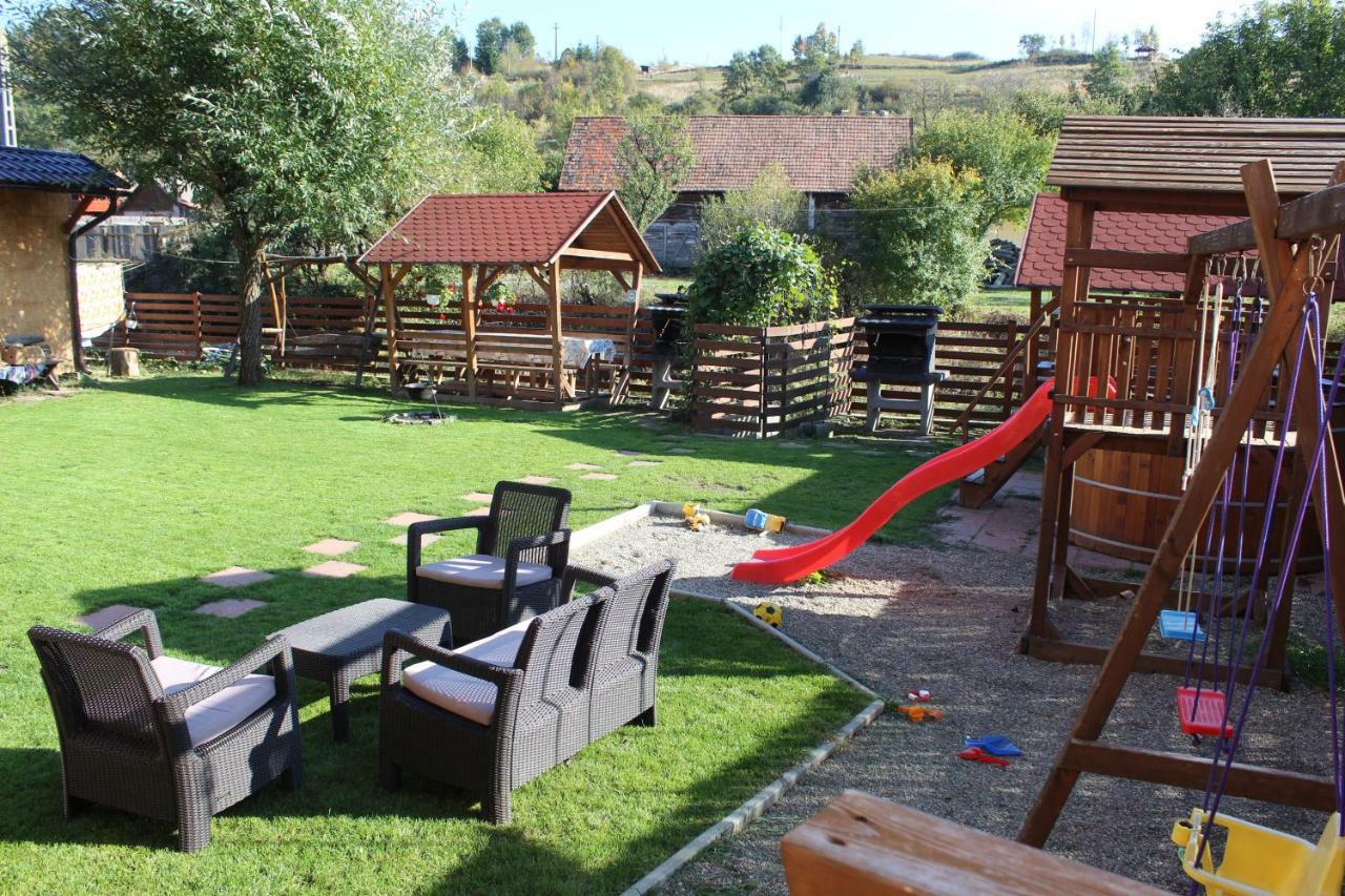 Kovács Guesthouse Praid Esterno foto