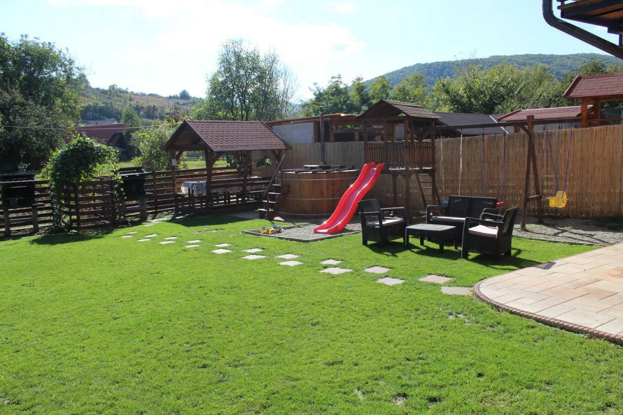 Kovács Guesthouse Praid Esterno foto